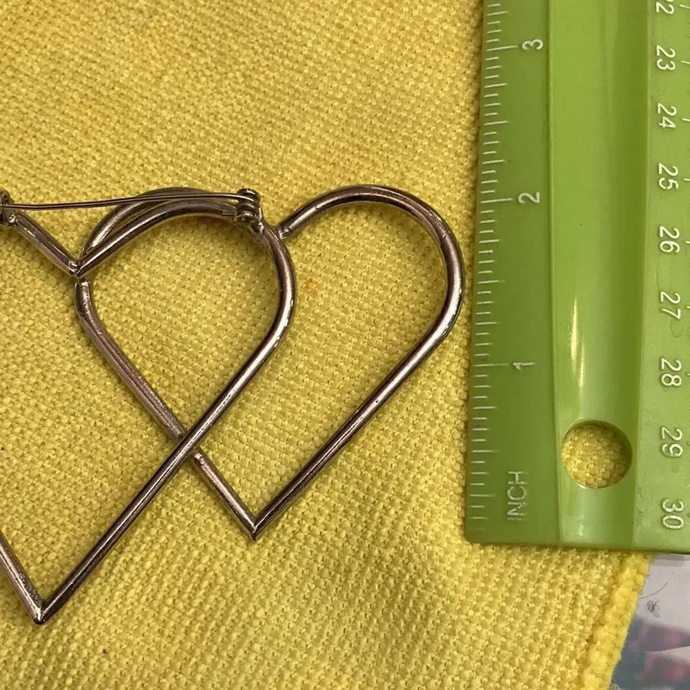 Two hearts vintage brooch  - Picture 5 of 8